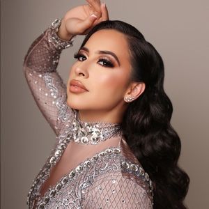 Meet your Posher, Irene